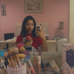 Meet your Posher, Daniela